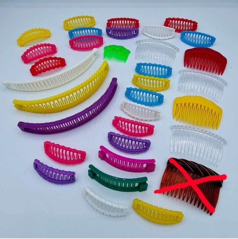 Vintage Banana Clips and Hair Pieces - Lot of 32